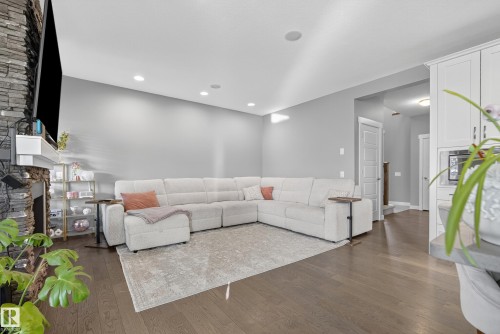 17032 43 Street, Edmonton, AB - Indoor Photo Showing Other Room