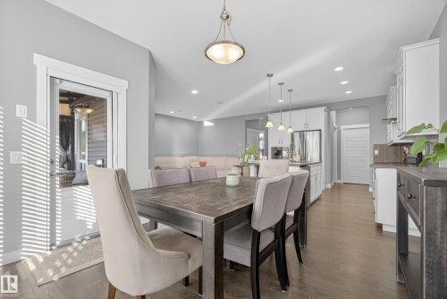 17032 43 Street, Edmonton, AB - Indoor Photo Showing Dining Room