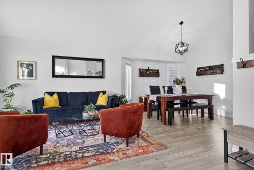 7224 158 Avenue, Edmonton, AB - Indoor Photo Showing Living Room