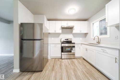 14075 30 Street, Edmonton, AB - Indoor Photo Showing Kitchen