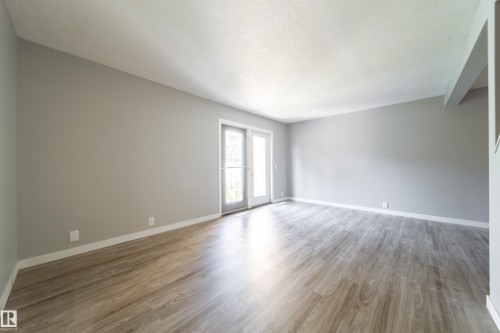 14075 30 Street, Edmonton, AB - Indoor Photo Showing Other Room