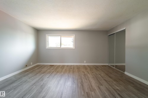 14075 30 Street, Edmonton, AB - Indoor Photo Showing Other Room