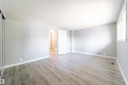 14075 30 Street, Edmonton, AB - Indoor Photo Showing Other Room