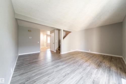 14075 30 Street, Edmonton, AB - Indoor Photo Showing Other Room