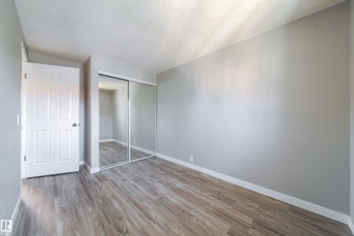 14075 30 Street, Edmonton, AB - Indoor Photo Showing Other Room