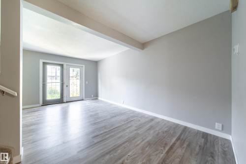 14075 30 Street, Edmonton, AB - Indoor Photo Showing Other Room