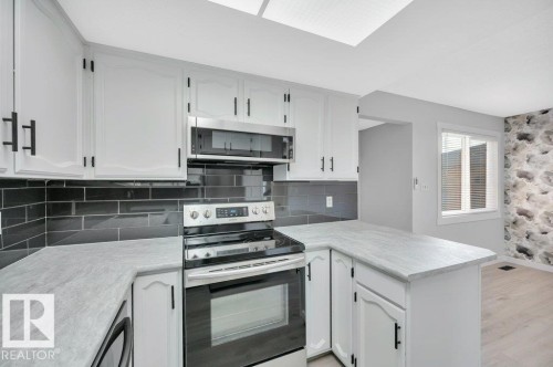 13618 27 Street Nw, Edmonton, AB - Indoor Photo Showing Kitchen