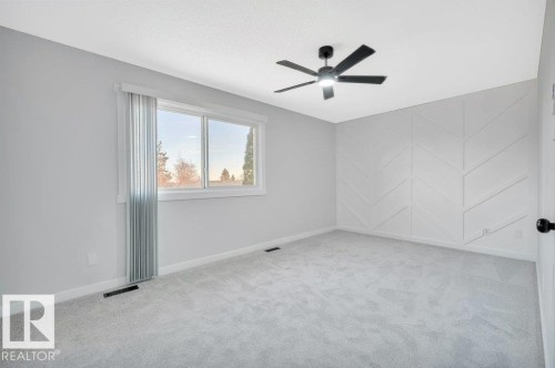 13618 27 Street Nw, Edmonton, AB - Indoor Photo Showing Other Room