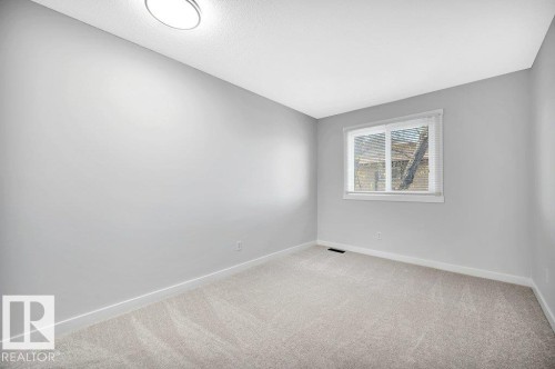 13618 27 Street Nw, Edmonton, AB - Indoor Photo Showing Other Room