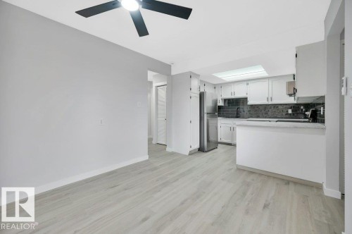 13618 27 Street Nw, Edmonton, AB - Indoor Photo Showing Kitchen