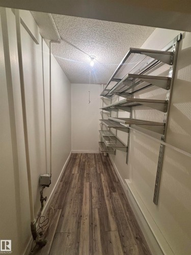 5979 40 Avenue, Edmonton, AB - Indoor