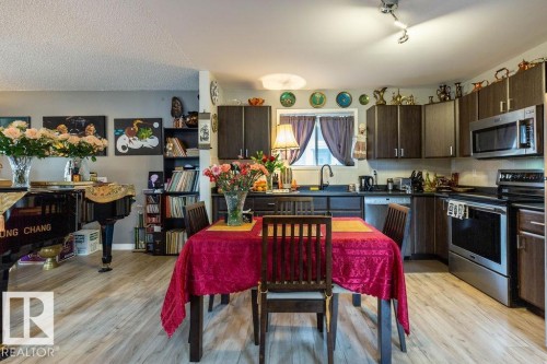 7232 183B Street, Edmonton, AB - Indoor Photo Showing Kitchen