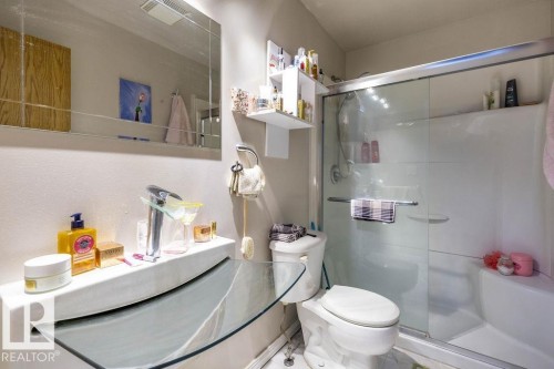 7232 183B Street, Edmonton, AB - Indoor Photo Showing Bathroom