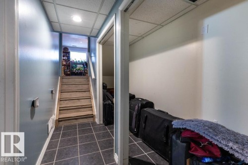 7232 183B Street, Edmonton, AB - Indoor