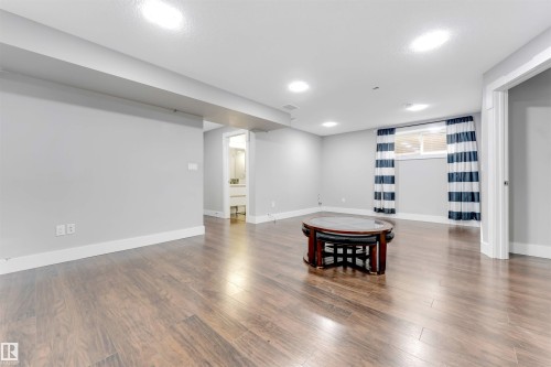 3363 16B Avenue, Edmonton, AB - Indoor