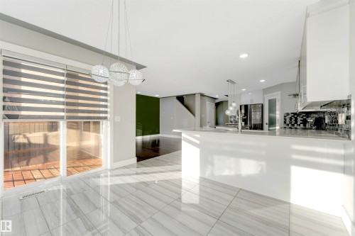 3363 16B Avenue, Edmonton, AB - Indoor Photo Showing Other Room