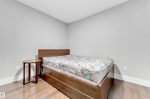 3363 16B Avenue, Edmonton, AB - Indoor Photo Showing Bedroom