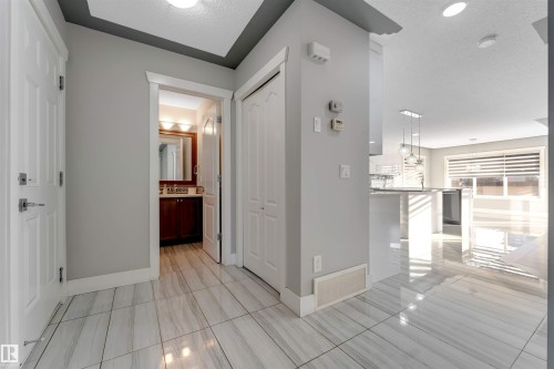 3363 16B Avenue, Edmonton, AB - Indoor Photo Showing Other Room