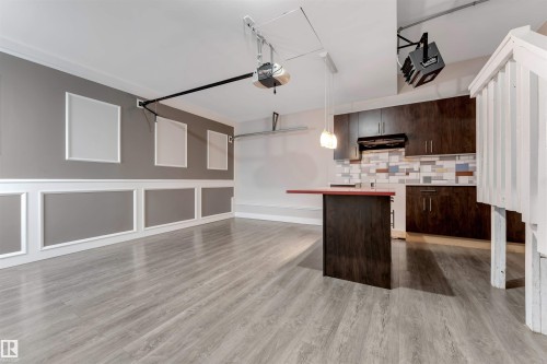 3363 16B Avenue, Edmonton, AB - Indoor Photo Showing Kitchen