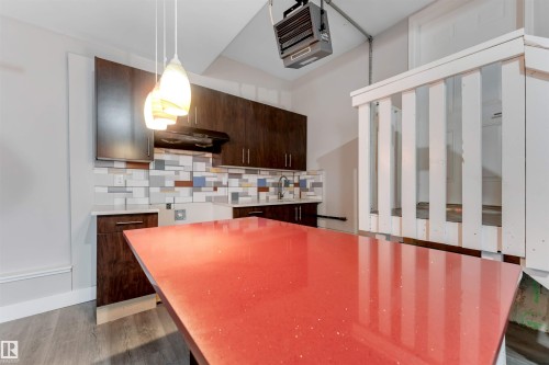 3363 16B Avenue, Edmonton, AB - Indoor