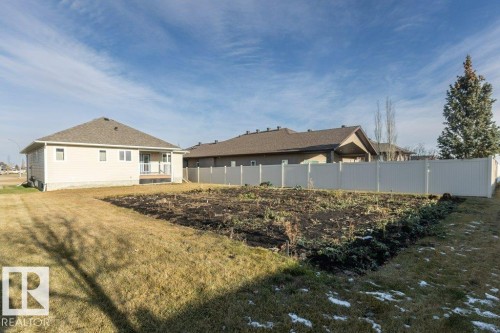11107 103 Street, Westlock, AB - Outdoor