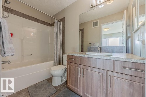 9840 220 Street, Edmonton, AB - Indoor Photo Showing Bathroom