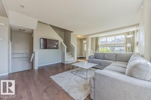 9840 220 Street, Edmonton, AB - Indoor Photo Showing Living Room