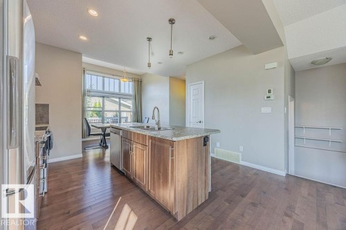 9840 220 Street, Edmonton, AB - Indoor Photo Showing Kitchen
