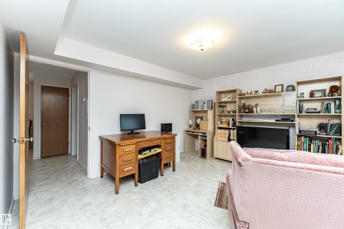 8204 163 Street, Edmonton, AB - Indoor