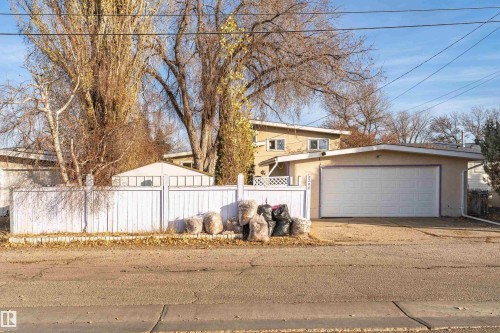 8204 163 Street, Edmonton, AB - Outdoor