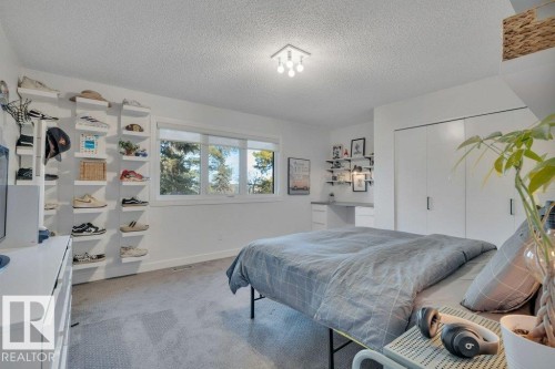 14112 59 Avenue, Edmonton, AB - Indoor Photo Showing Bedroom