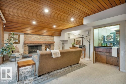 14112 59 Avenue, Edmonton, AB - Indoor With Fireplace
