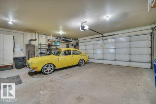 14112 59 Avenue, Edmonton, AB - Indoor Photo Showing Garage