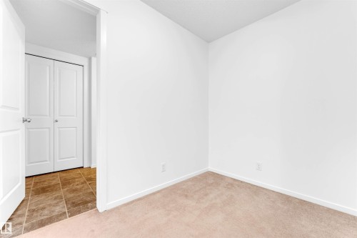 316 3211 James Mowatt Trail, Edmonton, AB - Indoor Photo Showing Other Room