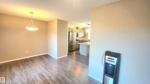 32 1030 Chappelle Boulevard, Edmonton, AB - Indoor Photo Showing Other Room