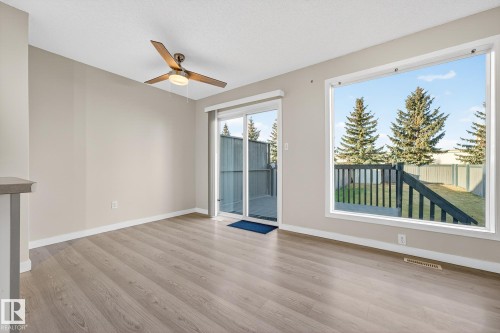 1094 Barnes Way, Edmonton, AB - Indoor Photo Showing Other Room