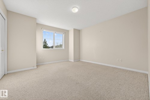 1094 Barnes Way, Edmonton, AB - Indoor Photo Showing Other Room