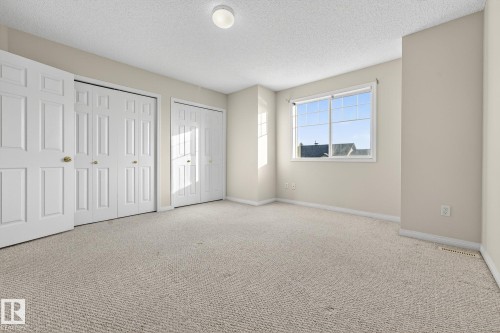 1094 Barnes Way, Edmonton, AB - Indoor Photo Showing Other Room