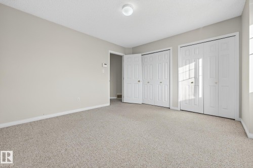 1094 Barnes Way, Edmonton, AB - Indoor Photo Showing Other Room
