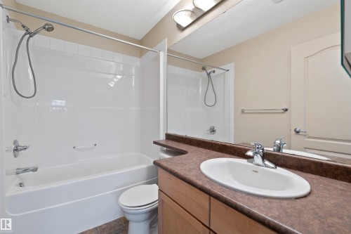 111 5951 165 Avenue, Edmonton, AB - Indoor Photo Showing Bathroom