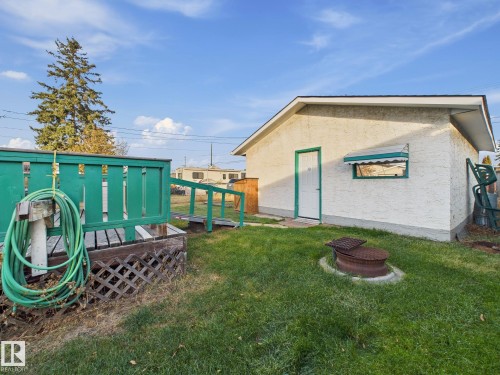 9917 159 Street, Edmonton, AB - Outdoor