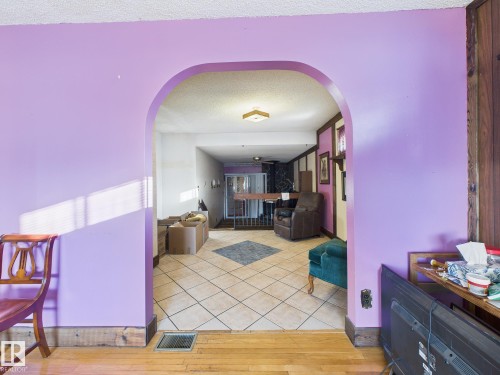 9917 159 Street, Edmonton, AB - Indoor