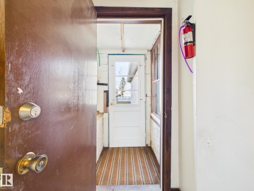 9917 159 Street, Edmonton, AB - Indoor Photo Showing Other Room