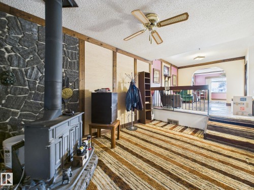 9917 159 Street, Edmonton, AB - Indoor Photo Showing Other Room