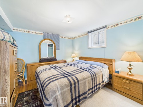 9917 159 Street, Edmonton, AB - Indoor Photo Showing Bedroom