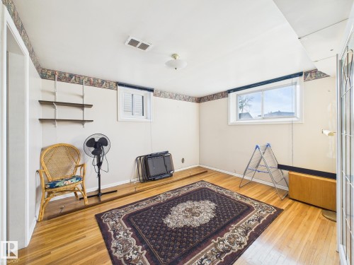 9917 159 Street, Edmonton, AB - Indoor