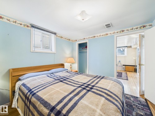 9917 159 Street, Edmonton, AB - Indoor Photo Showing Bedroom