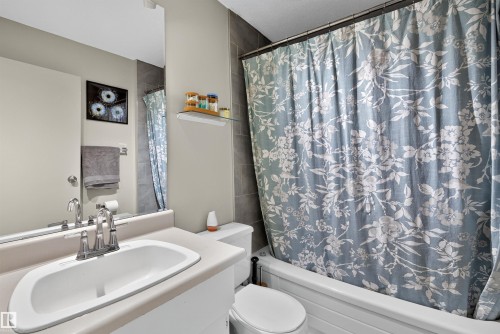 216 10160 114 Street, Edmonton, AB - Indoor Photo Showing Bathroom