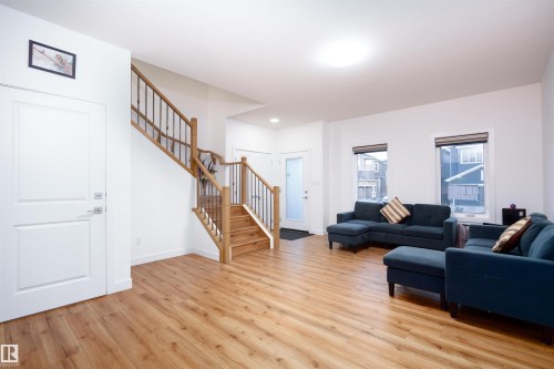 2126 209A Street, Edmonton, AB - Indoor Photo Showing Other Room