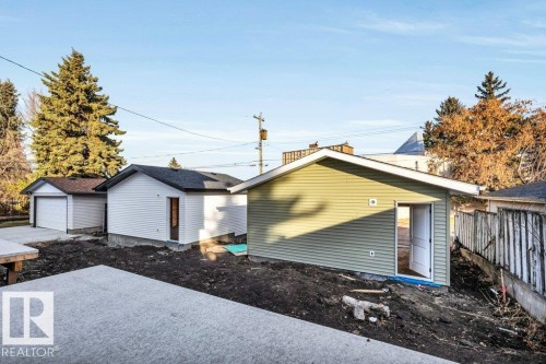 9907 68 Street, Edmonton, AB - Outdoor